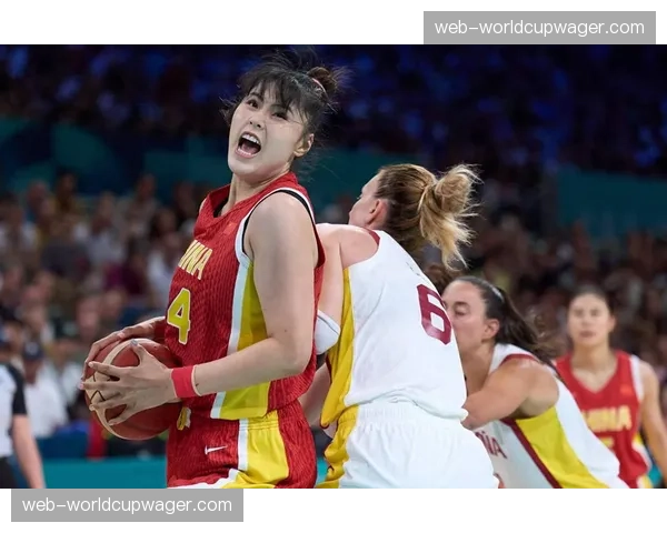 李月汝返回美国官宣决定曾公开质疑宫鲁鸣用人 李月汝返回美国官宣决定曾公开质疑宫鲁鸣用人